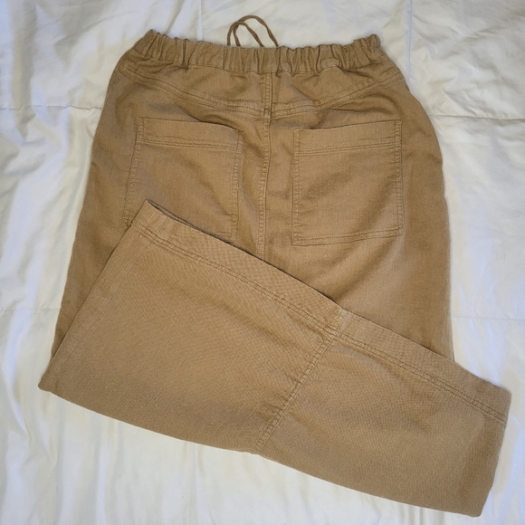 Studio Clip long skirt, size M - Picture 2 of 3